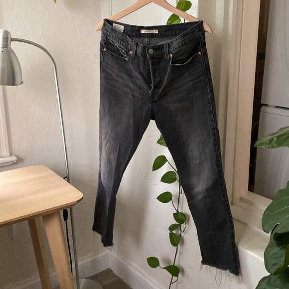 Levi’s Wedgie Straight Jeans - Washed Black (Size 28) - Picture 3 of 5